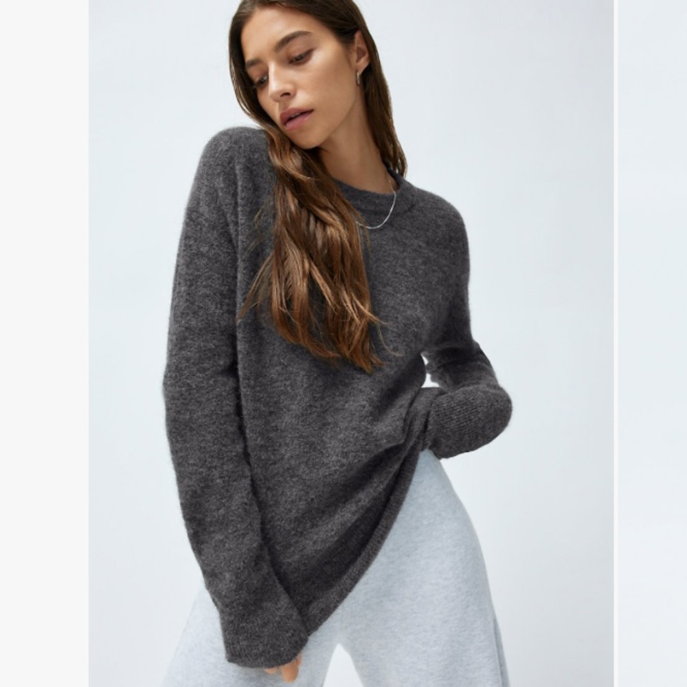 Aritzia Thurlow Sweater